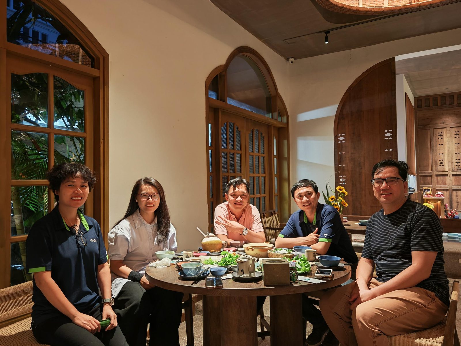 Business dinner between the WIN-WIN PACK team and global packaging machinery partners in China