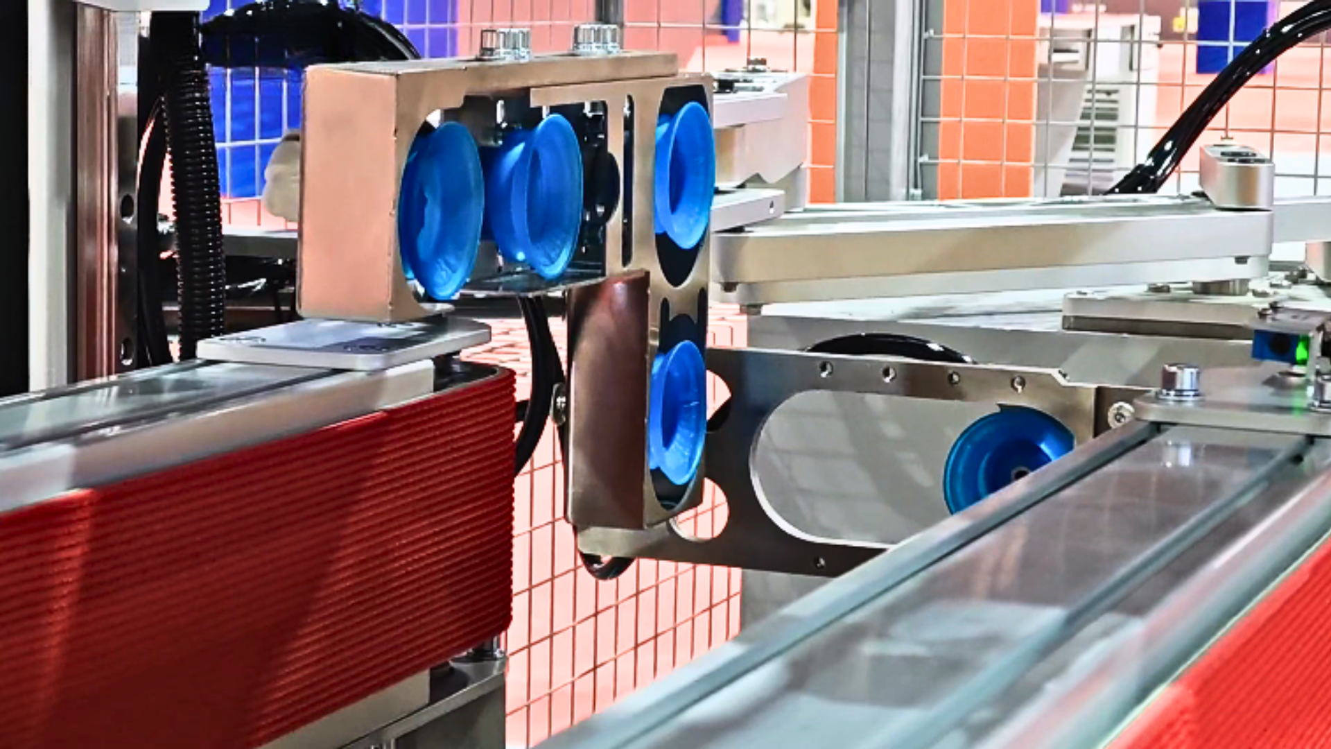 Carton Erector -- Why Are Vertical Robot Arm Servo Carton Erectors Like the WWP-S400 and WWP-S500 a